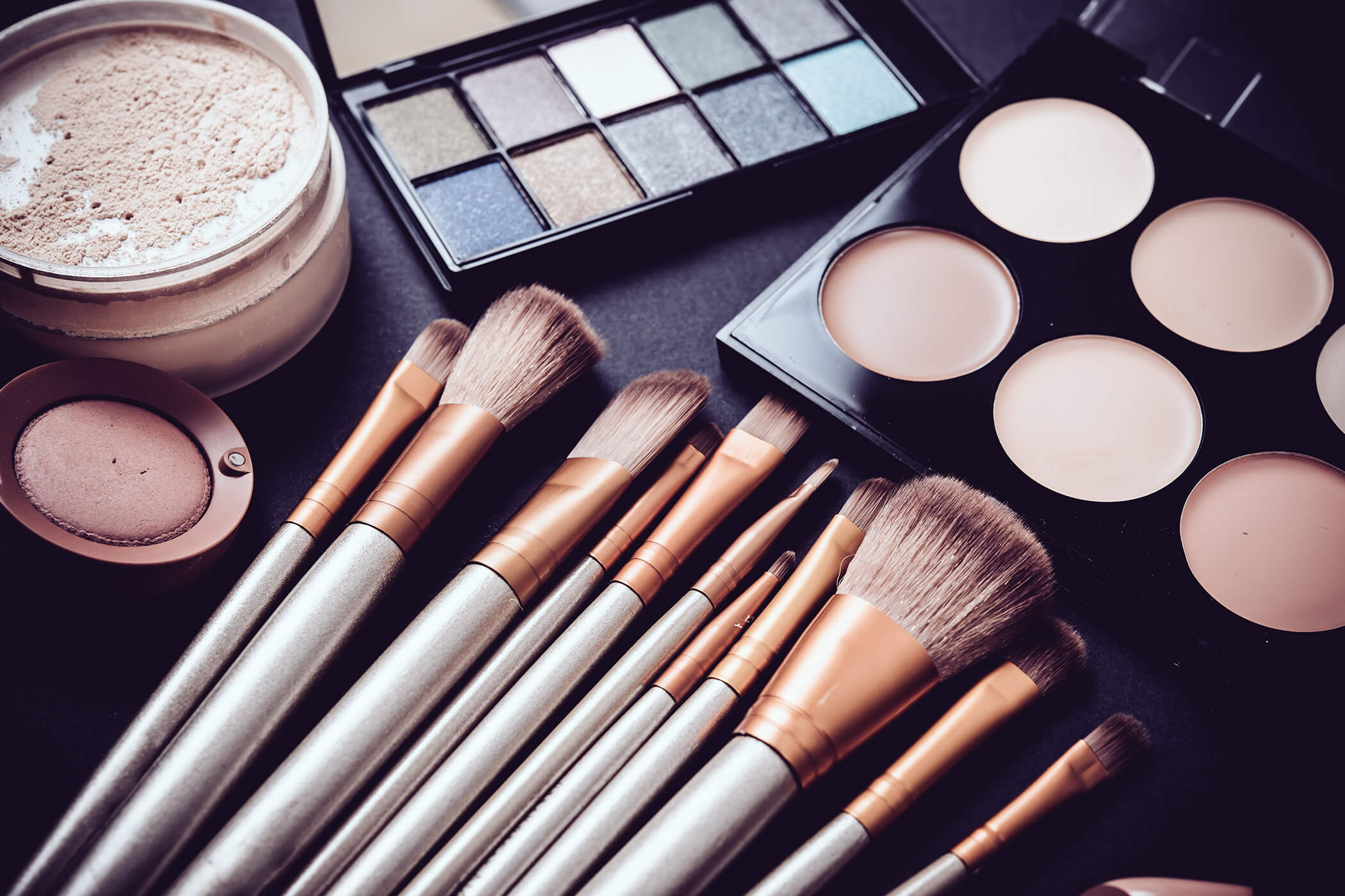 makeup brushes and products 1